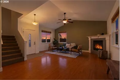 547 SW Rock Creek Dr, Stevenson, WA 98648 - Photo 3