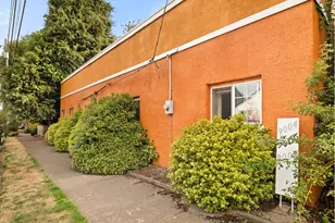 9004 N Mohawk Ave, Portland, OR 97203 - Photo 21