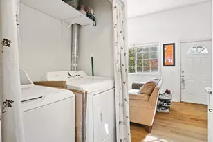 9004 N Mohawk Ave, Portland, OR 97203 - Photo 15