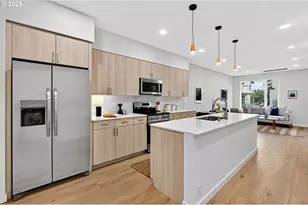 7240 NE Going St, Portland, OR 97218 - Photo 11