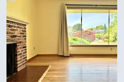 3602 NE 134th Ave, Portland, OR 97230 - Photo 5
