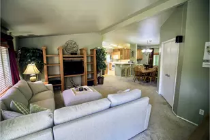 18021 Country Village Dr, Oregon City, OR 97045 - Photo 3