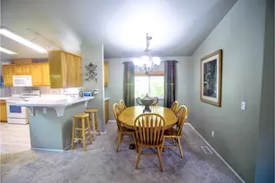 18021 Country Village Dr, Oregon City, OR 97045 - Photo 7