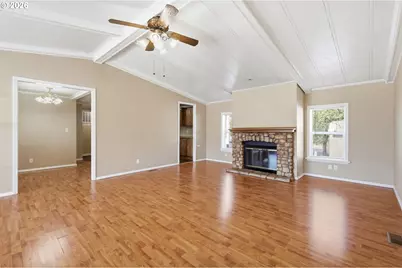 5660 Daisy St #31, Springfield, OR 97478 - Photo 15