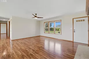 1270 NE Blossom Dr, McMinnville, OR 97128 - Photo 11