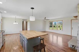 1270 NE Blossom Dr, McMinnville, OR 97128 - Photo 17