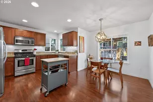 8962 SW 75th Pl, Portland, OR 97223 - Photo 7
