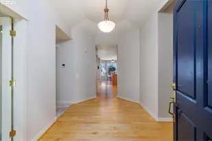 2212 NW Pinnacle Dr, Portland, OR 97229 - Photo 7