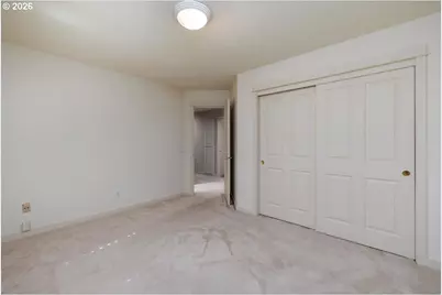 2212 NW Pinnacle Dr, Portland, OR 97229 - Photo 35