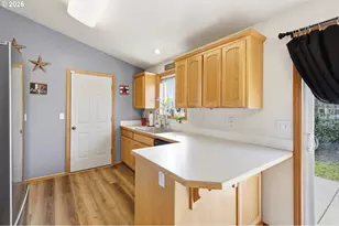 961 Bush Ln, Creswell, OR 97426 - Photo 11