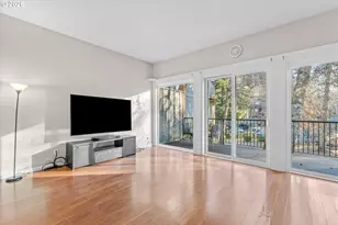 4 Touchstone Ct, Lake Oswego, OR 97035 - Photo 15