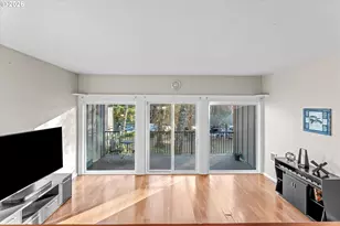 4 Touchstone Ct, Lake Oswego, OR 97035 - Photo 17