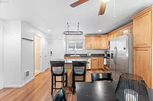 4 Touchstone Ct, Lake Oswego, OR 97035 - Photo 7