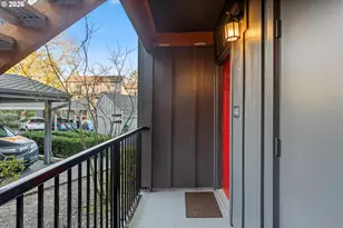 4 Touchstone Ct, Lake Oswego, OR 97035 - Photo 5