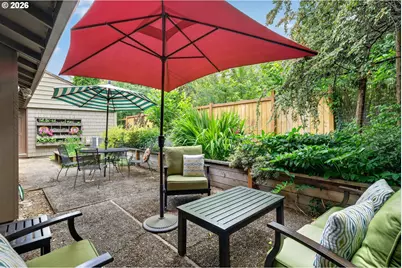 4654 SW Flower Pl, Portland, OR 97221 - Photo 31