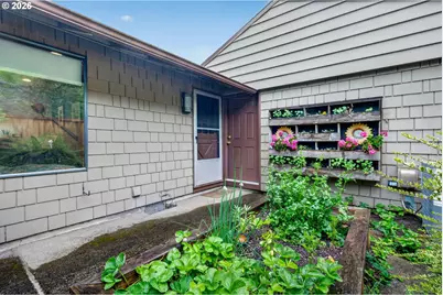 4654 SW Flower Pl, Portland, OR 97221 - Photo 29