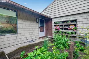 4654 SW Flower Pl, Portland, OR 97221 - Photo 29