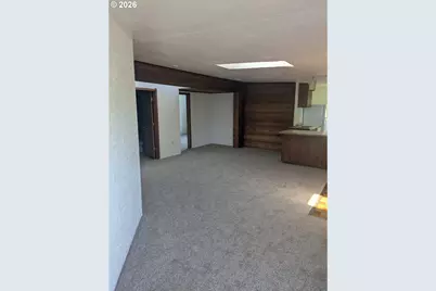 1116 7th St, Florence, OR 97439 - Photo 3