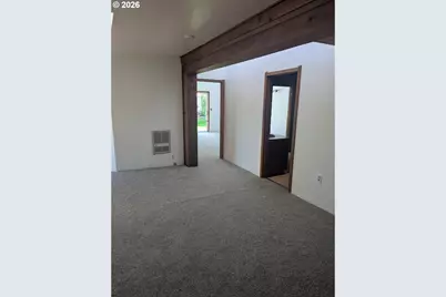 1116 7th St, Florence, OR 97439 - Photo 7