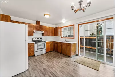 14330 SE Powell Blvd, Portland, OR 97236 - Photo 13