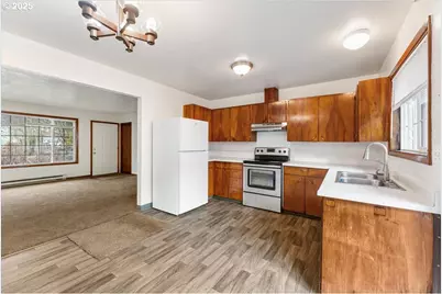 14330 SE Powell Blvd, Portland, OR 97236 - Photo 11