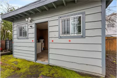 14330 SE Powell Blvd, Portland, OR 97236 - Photo 25