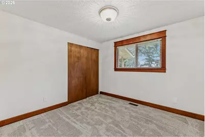 19812 NE 11th St, Camas, WA 98607 - Photo 17