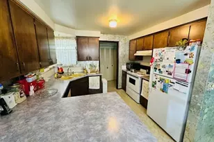 2133 15th St, Springfield, OR 97477 - Photo 3