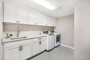 1281 SW Davenport St, Portland, OR 97201 - Photo 43