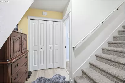 7869 NE Rockne Way, Hillsboro, OR 97006 - Photo 17