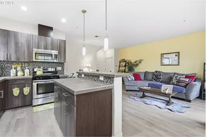 7869 NE Rockne Way, Hillsboro, OR 97006 - Photo 13