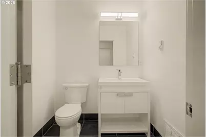 782 Laurel St, Lake Oswego, OR 97034 - Photo 37