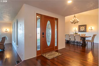 250 Mountain Dr, Roseburg, OR 97471 - Photo 5