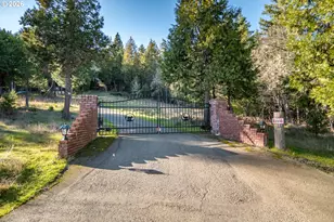 250 Mountain Dr, Roseburg, OR 97471 - Photo 47