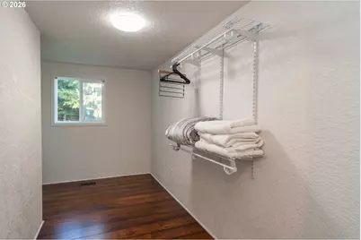 250 Mountain Dr, Roseburg, OR 97471 - Photo 21