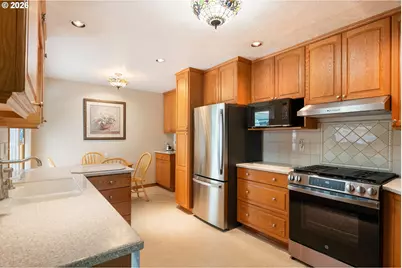3623 NE 67th Ave, Portland, OR 97213 - Photo 9