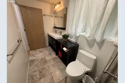 3330 Chester St, North Bend, OR 97459 - Photo 17