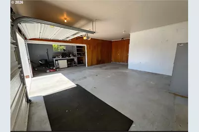 3330 Chester St, North Bend, OR 97459 - Photo 33