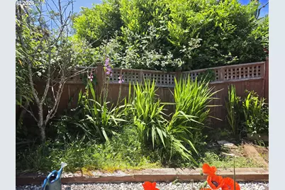 3330 Chester St, North Bend, OR 97459 - Photo 29