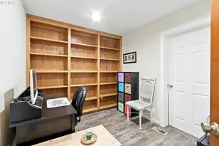 9838 SE Clatsop St, Portland, OR 97266 - Photo 25