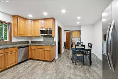 9838 SE Clatsop St, Portland, OR 97266 - Photo 21