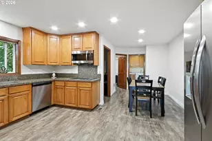 9838 SE Clatsop St, Portland, OR 97266 - Photo 21