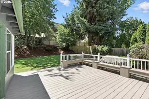 9838 SE Clatsop St, Portland, OR 97266 - Photo 43