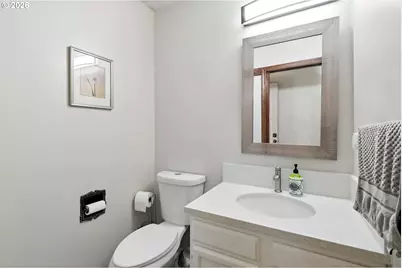 9838 SE Clatsop St, Portland, OR 97266 - Photo 19