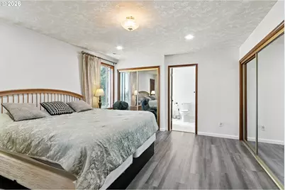 9838 SE Clatsop St, Portland, OR 97266 - Photo 29