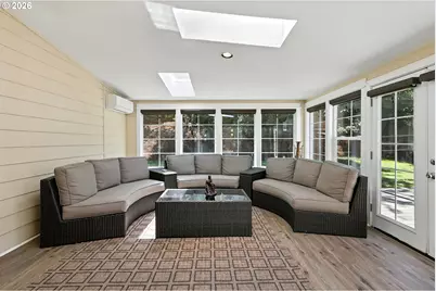 9838 SE Clatsop St, Portland, OR 97266 - Photo 17