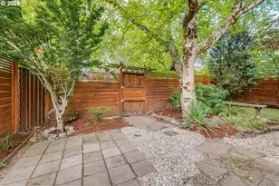 8690 N Willamette Blvd, Portland, OR 97203 - Photo 31
