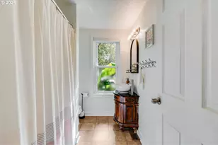 8690 N Willamette Blvd, Portland, OR 97203 - Photo 19