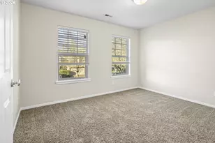 490 NE 64th Way, Hillsboro, OR 97124 - Photo 31