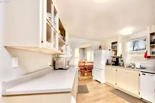 1103 N Springbrook Rd, Newberg, OR 97132 - Photo 9